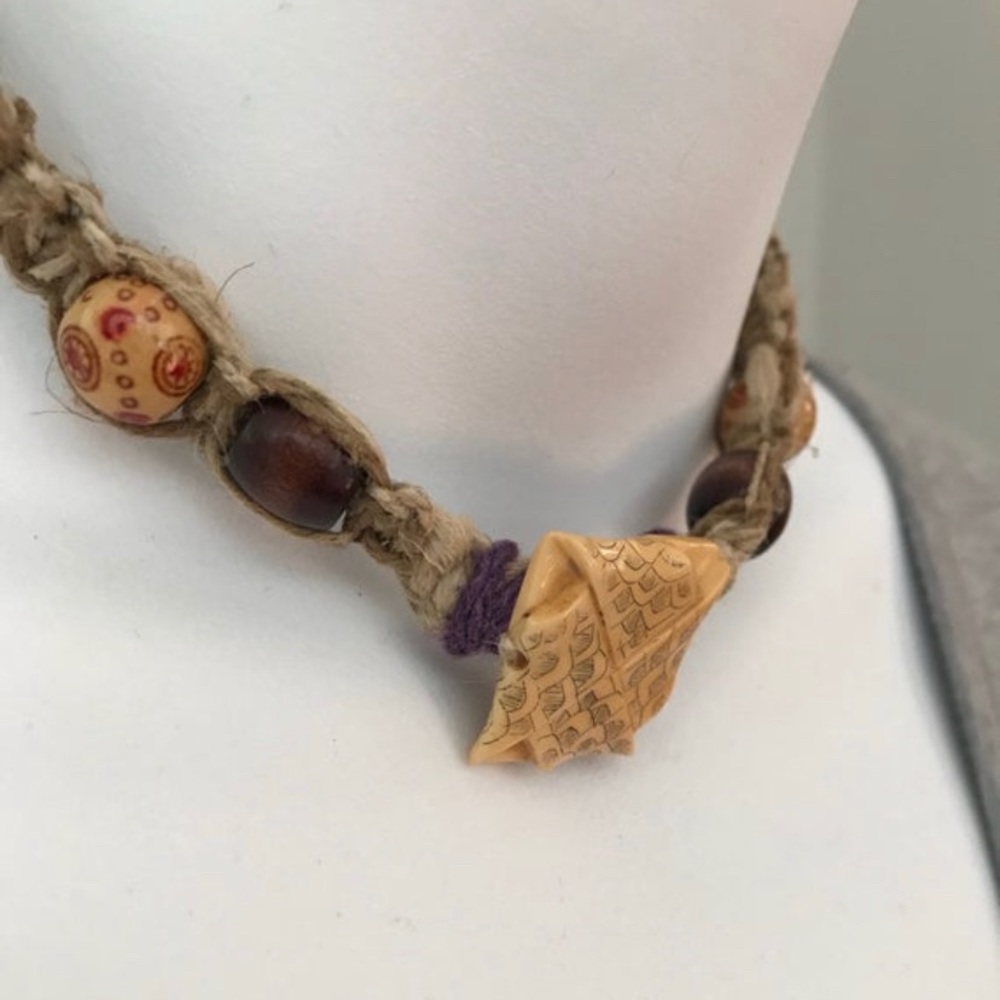 SAFE KEEPING Green and Cream Natural Hemp Necklace